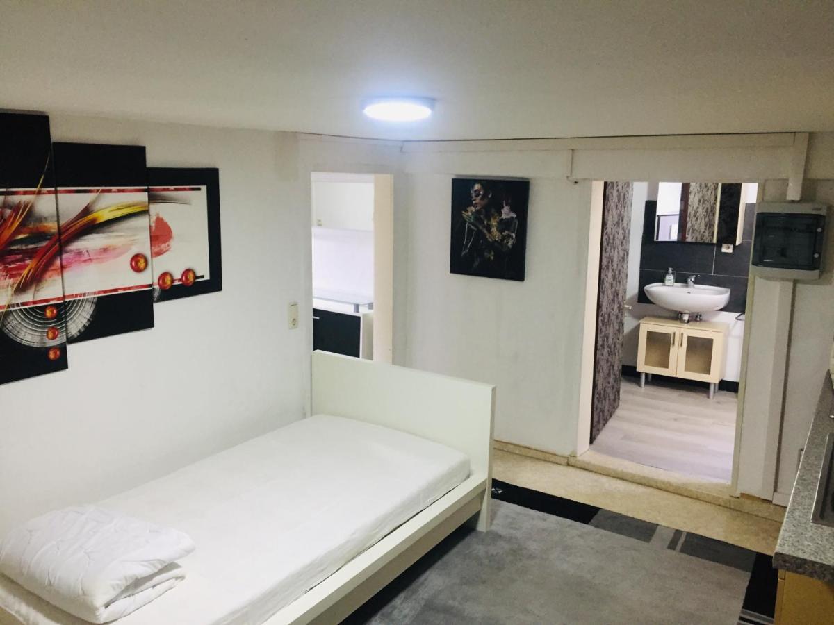 Monteurwohnung, 2 Zimmer, Kueche,Bad Staufenberg  Екстер'єр фото