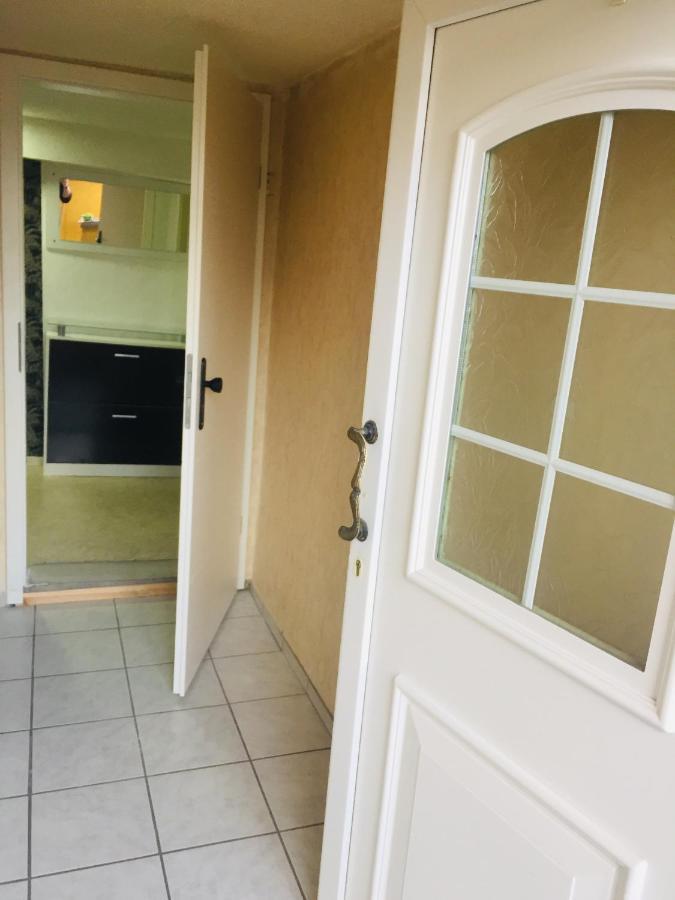 Monteurwohnung, 2 Zimmer, Kueche,Bad Staufenberg  Екстер'єр фото